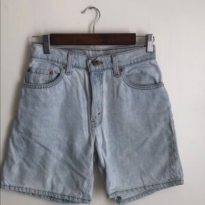 VTG rare 550 red tab Levi's Light Blue Denim Shorts